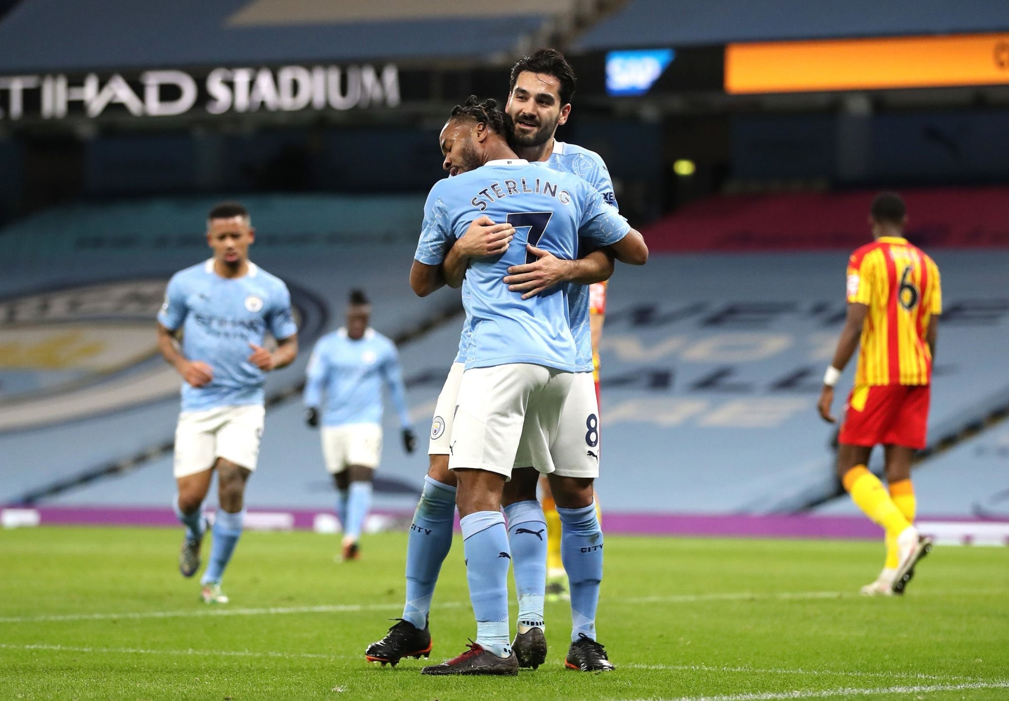 乃至足坛带 乃至足坛带